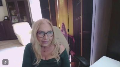 Sofia_xLOVE live cam on Cam4