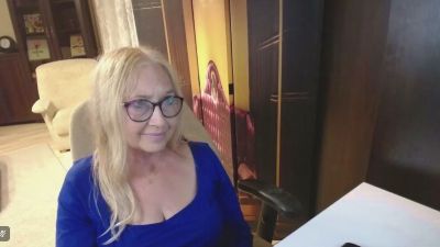 Sofia_xLOVE live cam on Cam4