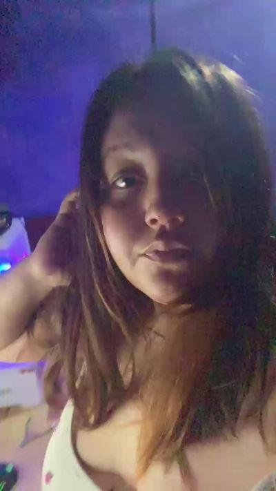 Sofiamo69 live cam on Cam4