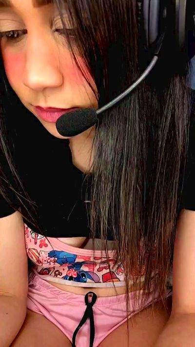 Sofiasmithf live cam on Cam4