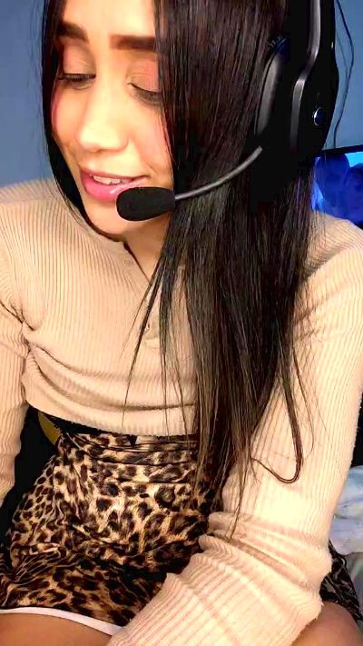 Sofiasmithf live cam on Cam4