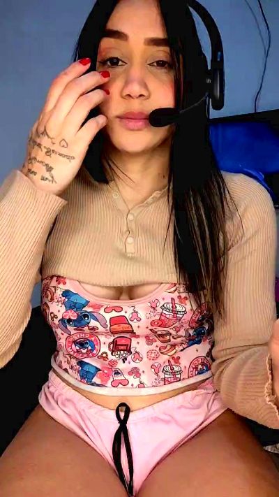 Sofiasmithf live cam on Cam4