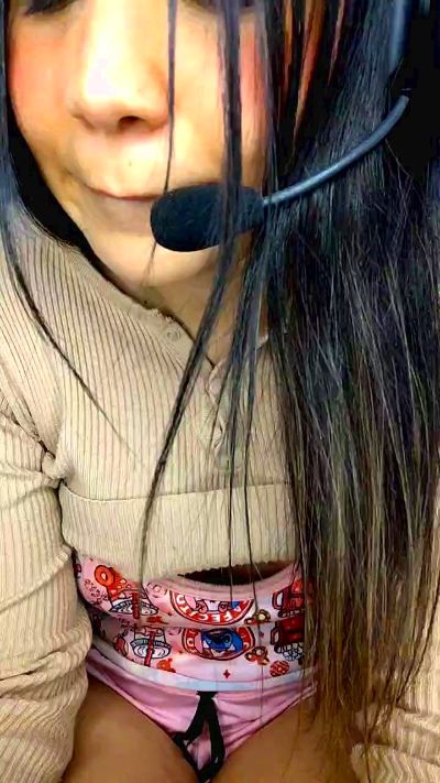 Sofiasmithf live cam on Cam4