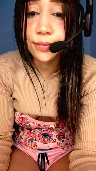 Sofiasmithf live cam on Cam4