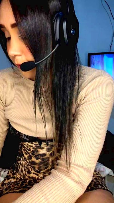 Sofiasmithf live cam on Cam4
