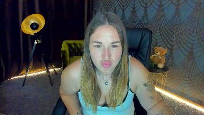 Sofii_darling live cam on Cam4