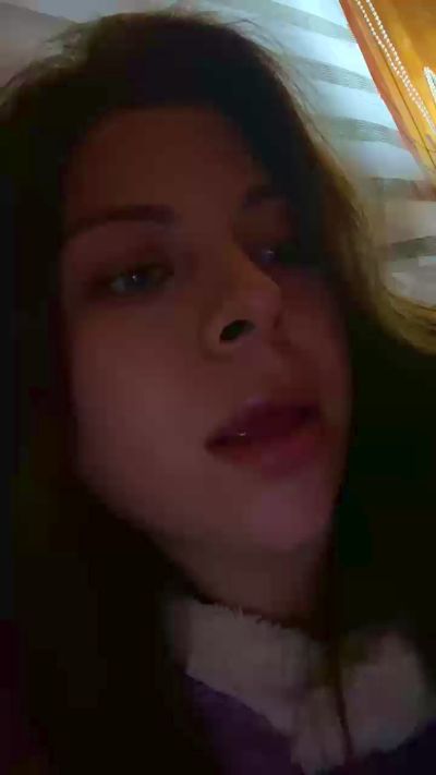 Sofiii69 live cam on Cam4
