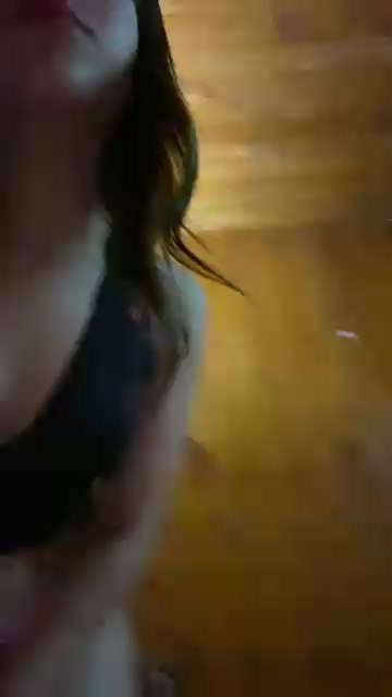 Sofiii69 live cam on Cam4