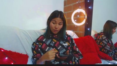 Sofy_nix live cam on Cam4