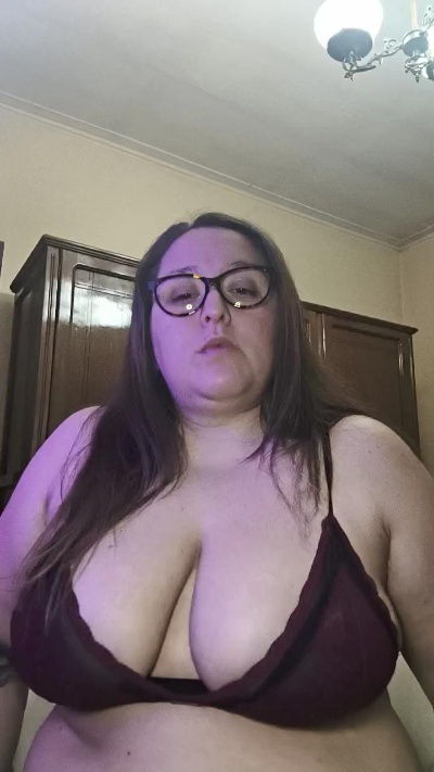 Solcurvytriplxx live cam on Cam4