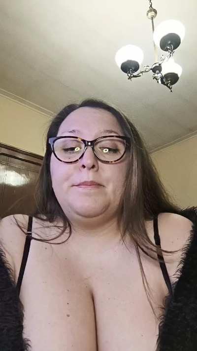 Solcurvytriplxx live cam on Cam4