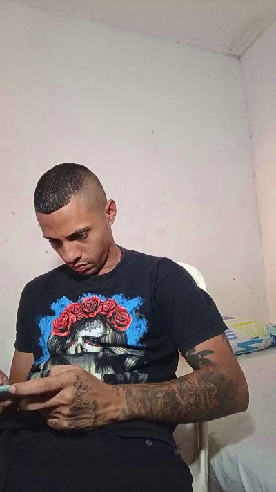 SoloTintaX66T live cam on Cam4