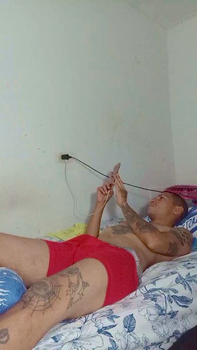 SoloTintaX66T live cam on Cam4