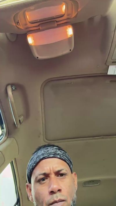 Solodinero live cam on Cam4