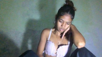 Soloniain live cam on Cam4