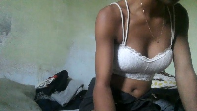 Soloniain live cam on Cam4