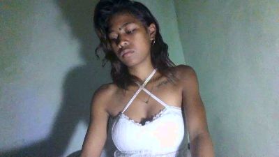 Soloniain live cam on Cam4