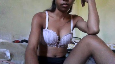 Soloniain live cam on Cam4