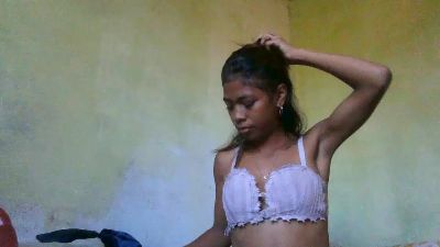Soloniain live cam on Cam4