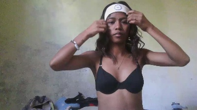 Soloniain live cam on Cam4