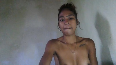Soloniain live cam on Cam4