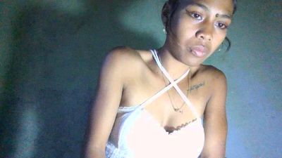 Soloniain live cam on Cam4