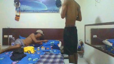SomosDosActvosv live cam on Cam4