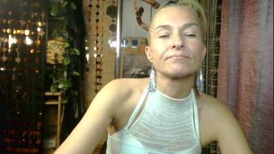 Soniapoledance live cam on Cam4