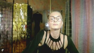 Soniapoledance live cam on Cam4