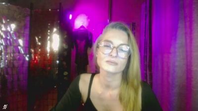 Soniapoledance live cam on Cam4