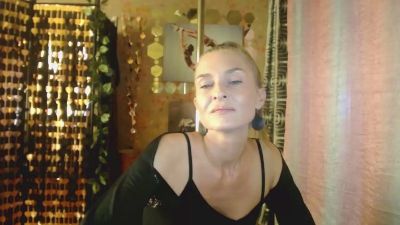 Soniapoledance live cam on Cam4