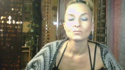 Soniapoledance live cam on Cam4