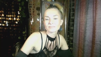 Soniapoledance live cam on Cam4