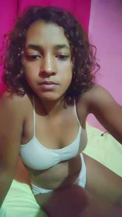Soniastecy live cam on Cam4