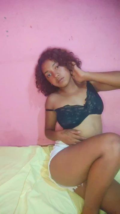 Soniastecy live cam on Cam4