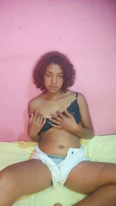 Soniastecy live cam on Cam4