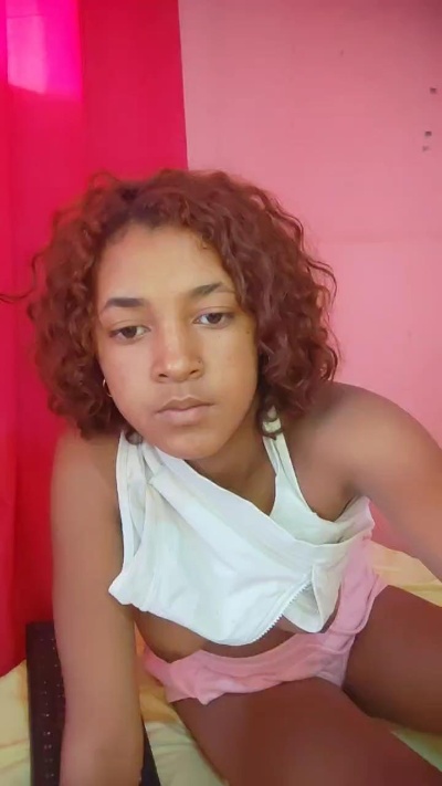 Soniastecy live cam on Cam4