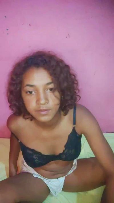 Soniastecy live cam on Cam4