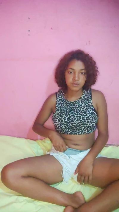 Soniastecy live cam on Cam4