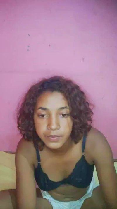 Soniastecy live cam on Cam4