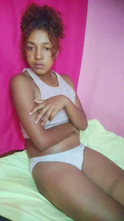 Soniastecy live cam on Cam4