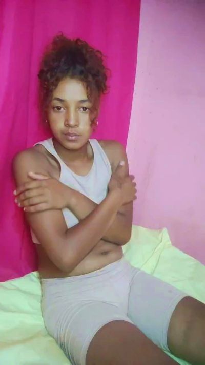 Soniastecy live cam on Cam4