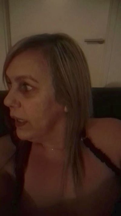 Sonnia30 live cam on Cam4