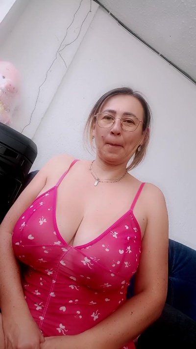 Sonnis live cam on Cam4
