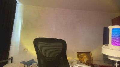 SooMoreles live cam on Cam4