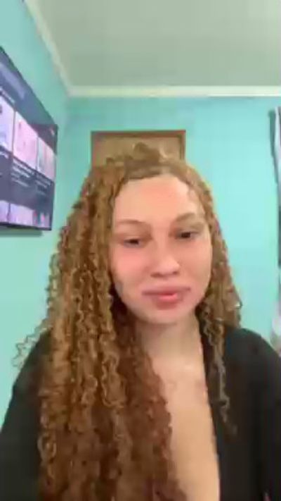 Sophia_hot live cam on Cam4