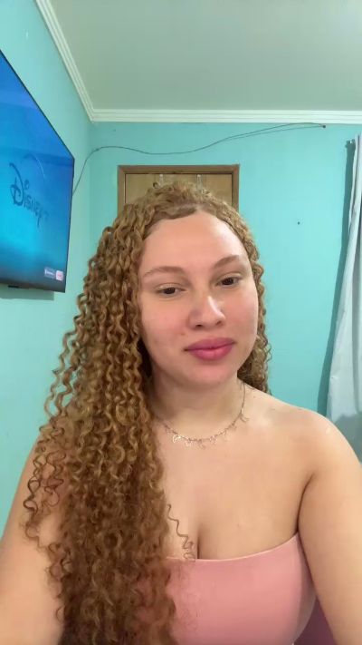 Sophia_hot live cam on Cam4
