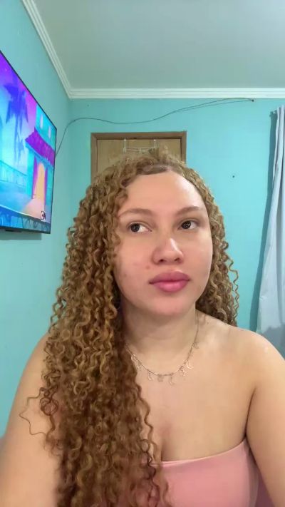 Sophia_hot live cam on Cam4