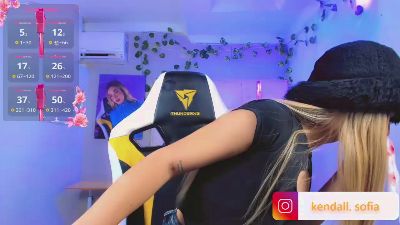 Sophiaa_dolll_ live cam on Cam4