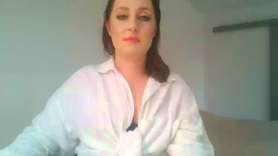 SophieFlirty live cam on Cam4